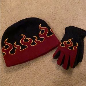 Boys LL Bean hat and matching gloves